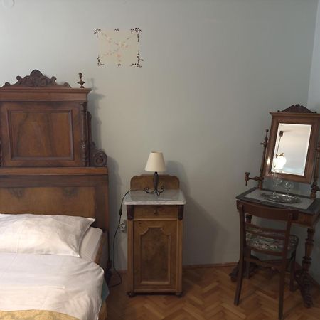 Guesthouse Kuca Na Sterne Lovran Εξωτερικό φωτογραφία